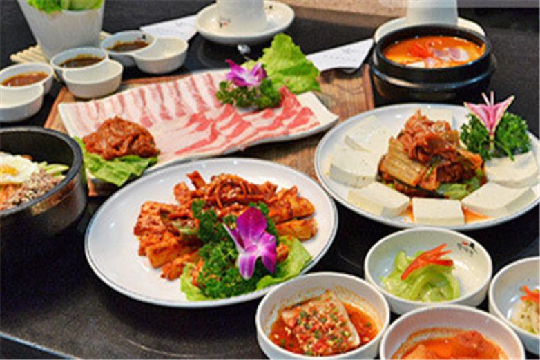 新泰韩国料理加盟