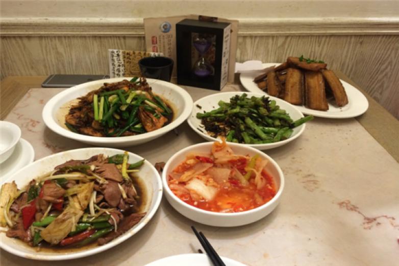 杭州老头儿餐厅加盟