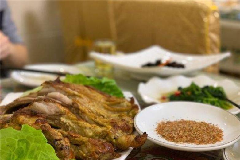 新疆红柳餐厅加盟