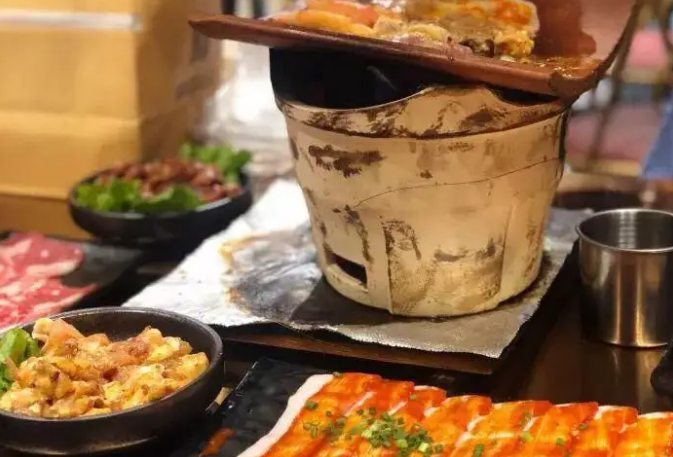 越南瓦片烧烤加盟