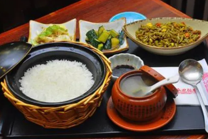稻香瓦锅饭