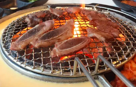 木炭烤肉