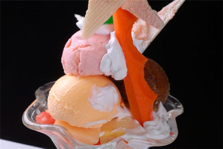 YooBAA酸奶冰淇淋加盟