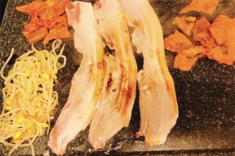 五花村韩式烤肉加盟