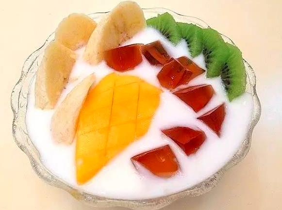 谷小义酸奶水果捞