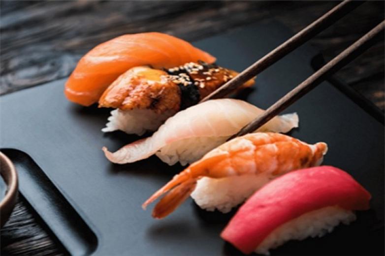 魚日壽司加盟