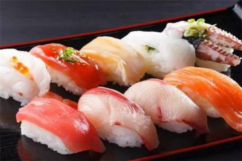 魚日壽司加盟