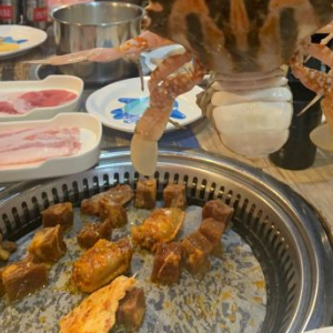 蝶雨韩式海鲜自助烧烤