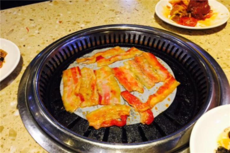 金权道韩式自助涮烤加盟