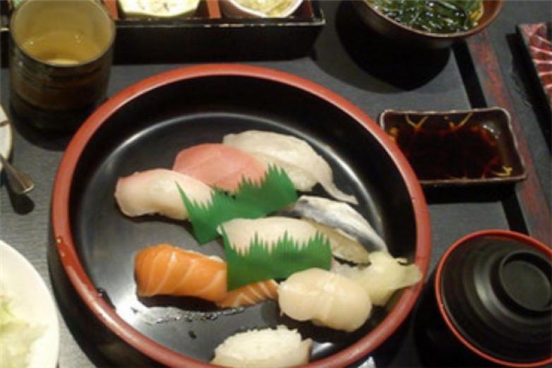 合泉寿司加盟