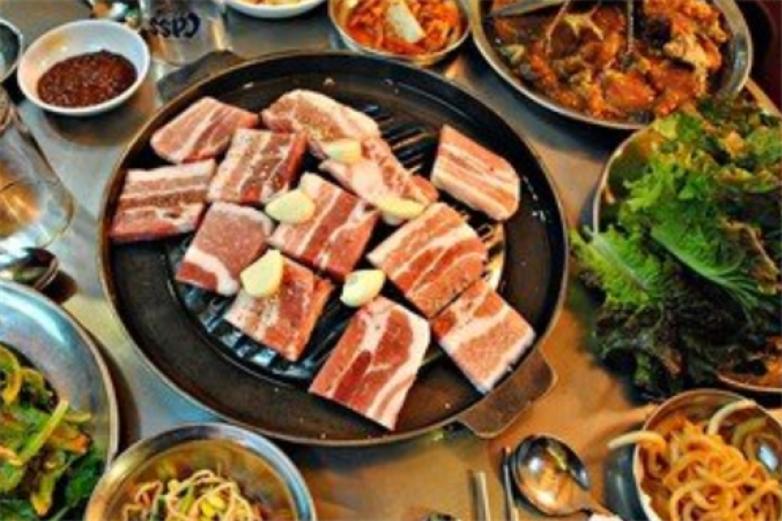 漢釜宮韓式自助烤肉餐廳加盟