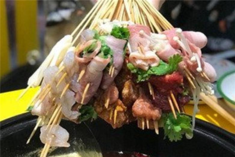 梅老板砂锅牛肉串串加盟