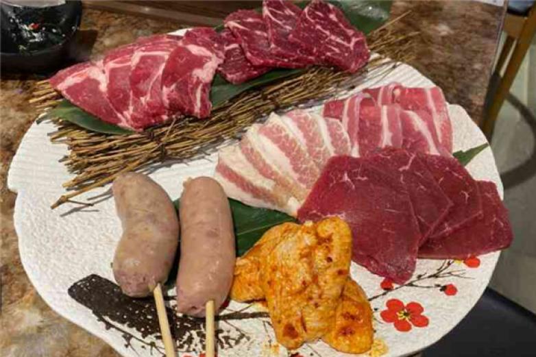 肉之万世日式烤肉加盟