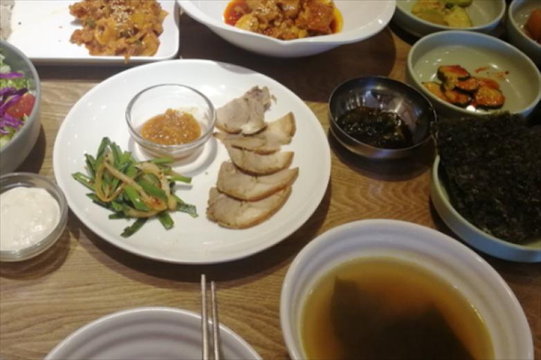 三时三餐日韩料理加盟