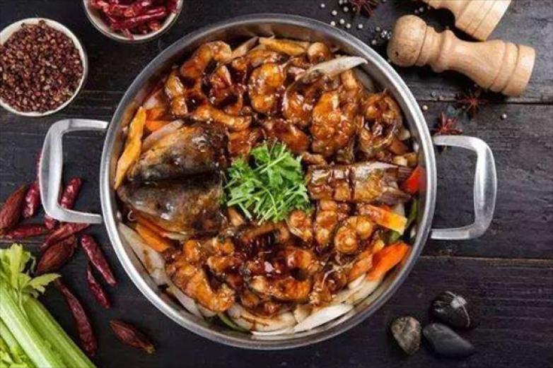 雄陶脆鱼焖锅加盟