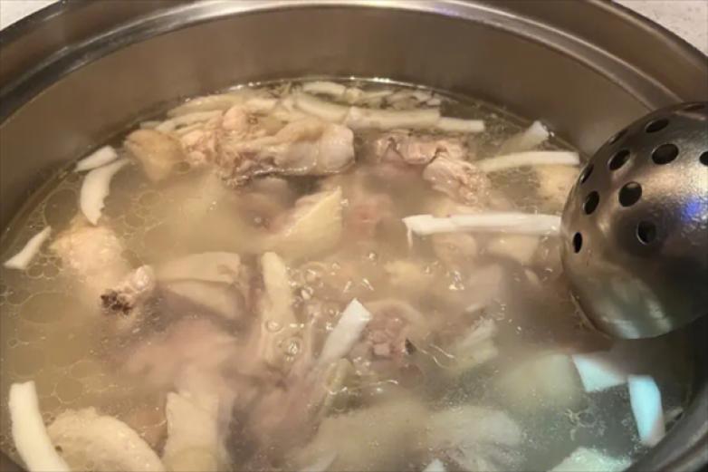 椰香润园椰子鸡加盟