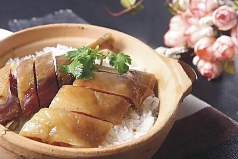 香思煲仔饭加盟