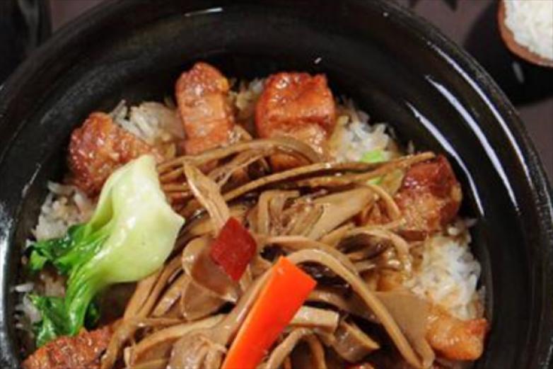 霞霞全味煲仔饭加盟
