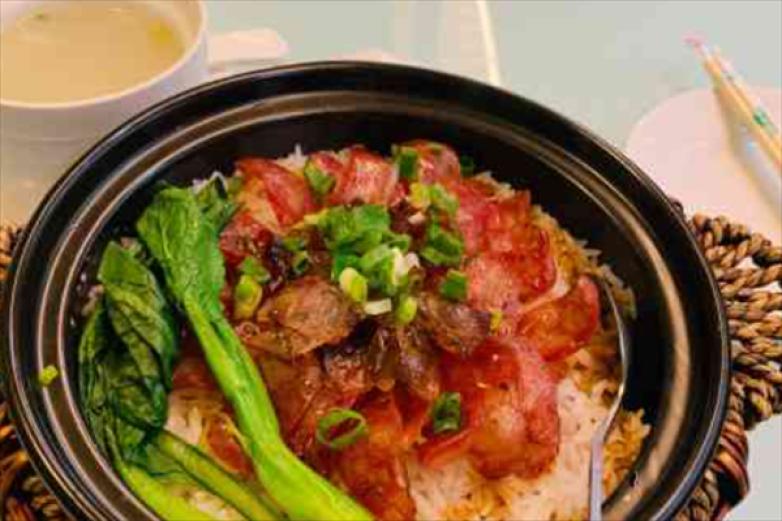 鑫港九煲仔饭加盟