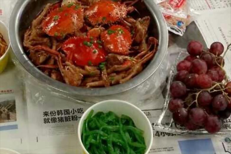 忠易肉蟹煲加盟