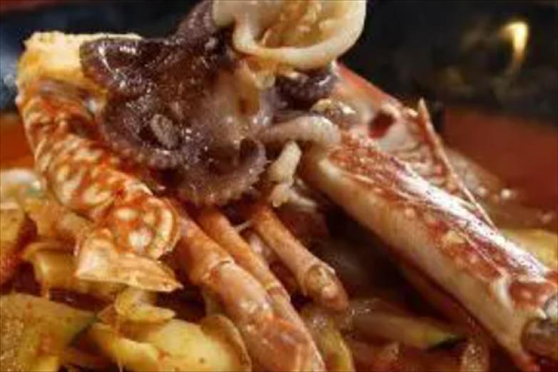 杨姐姐肉蟹煲加盟