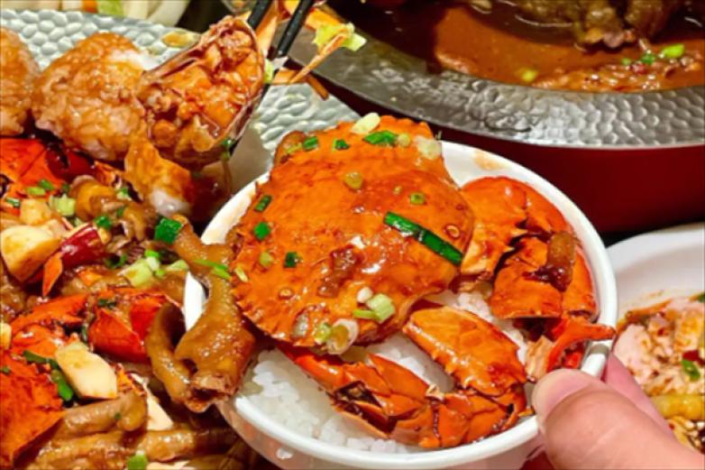 炫青春肉蟹煲加盟