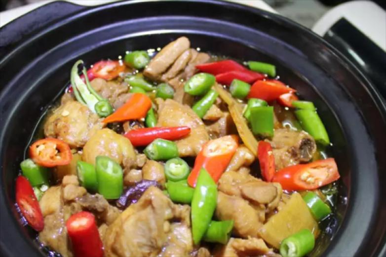 香香黄焖鸡米饭加盟