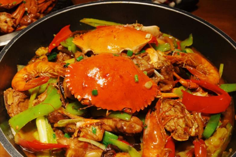 蟹蟹有你肉蟹煲加盟