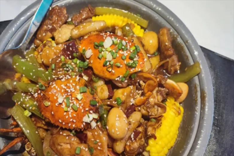 小资味肉蟹煲加盟