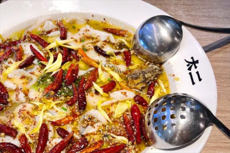 鱼九九酸菜鱼加盟