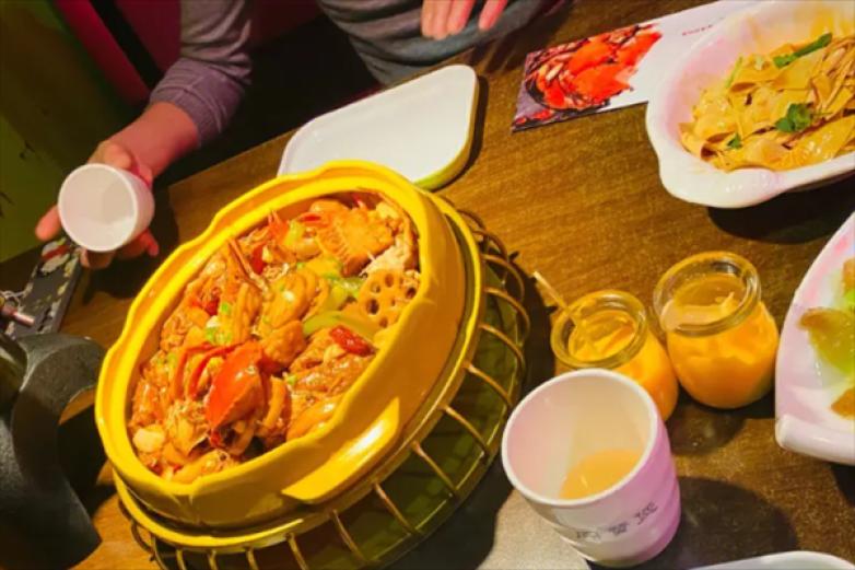 蟹多多肉蟹煲加盟