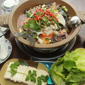 你与鱼有约香香石锅鱼