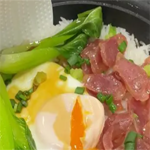 鲜肉煲煲仔饭