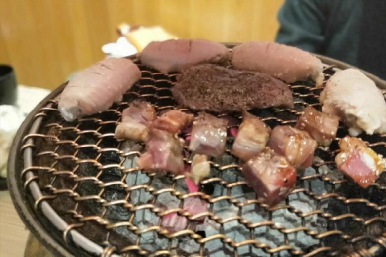 大冈神牛日式炭火烧肉加盟