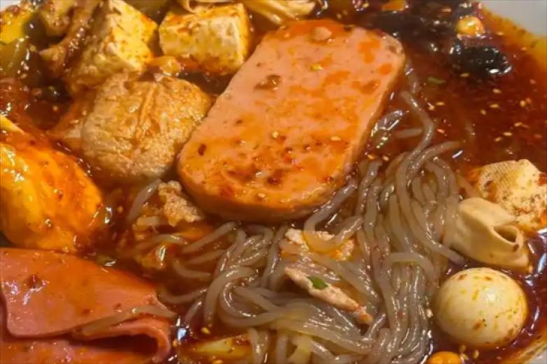 巷口冒菜加盟