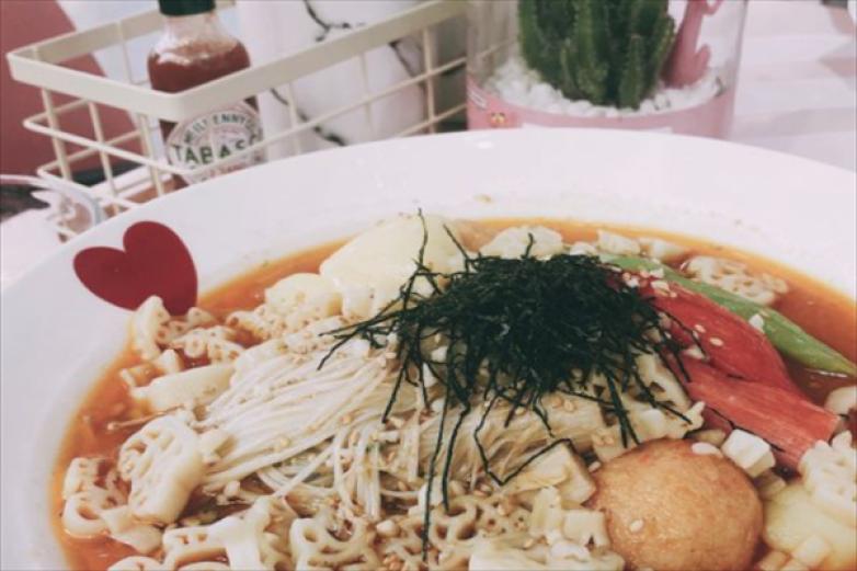张老头焖锅鸡加盟