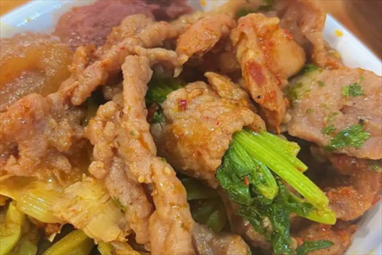 秦记东北酱骨自助火锅加盟