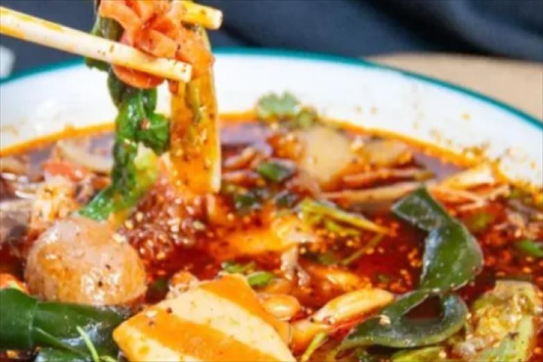 成都喳闹闹串串香加盟
