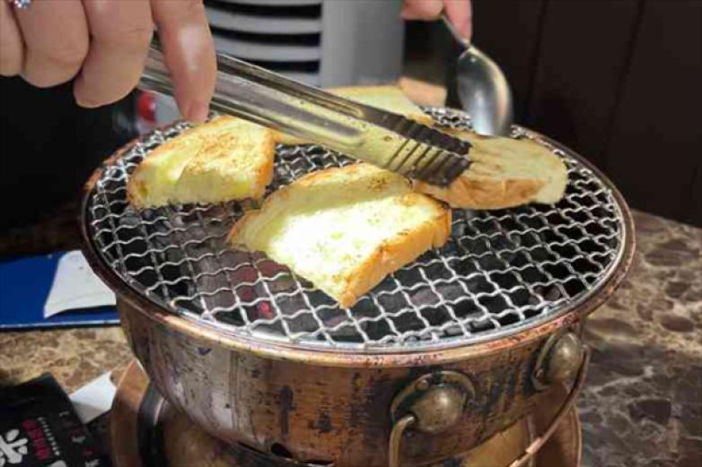 九韩山炭火烤肉加盟
