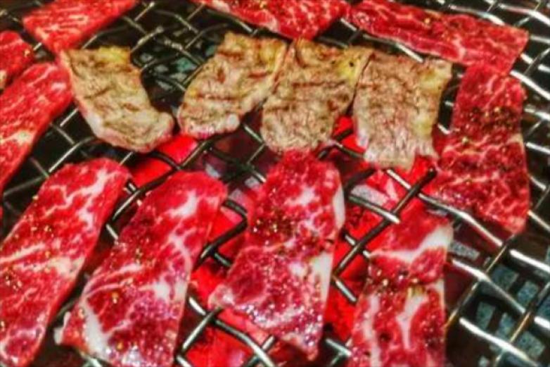 火炉火自助烤肉加盟
