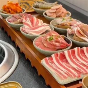 温楼丽炭烤肉