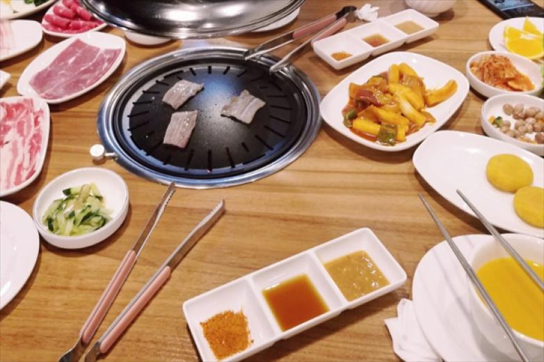 神路居烤肉馆加盟