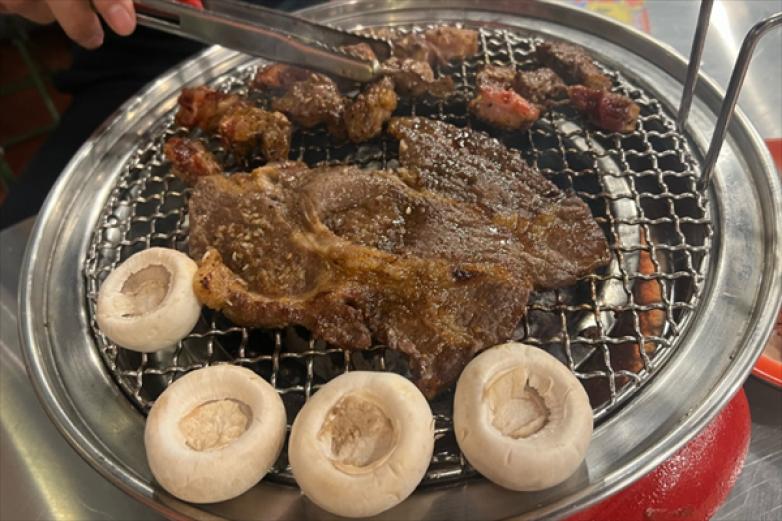 和平三千里烤肉城加盟