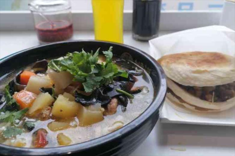 风味麻辣烫加盟