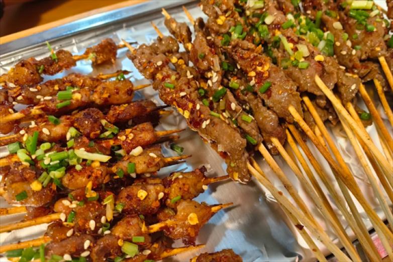 窜场牛肉串串香加盟