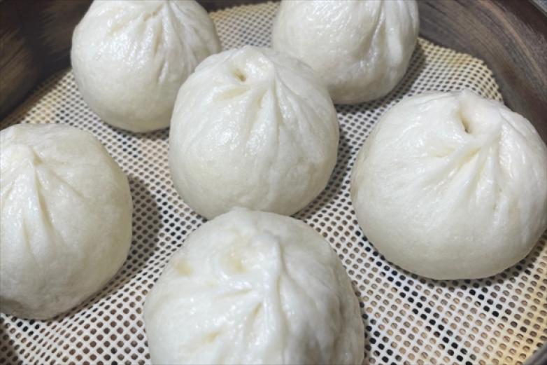贯包彩色包加盟