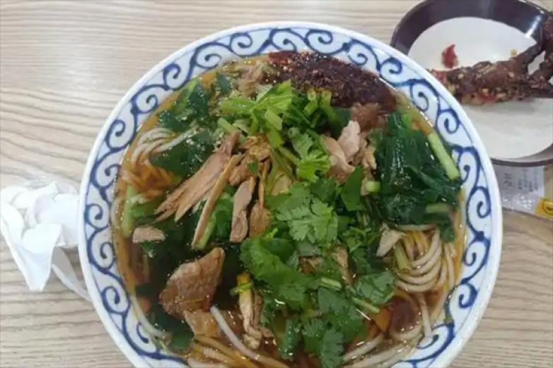弥勒土鸡米线加盟