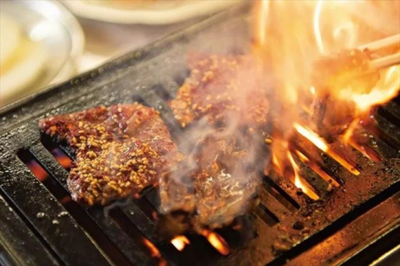 原石烤肉加盟