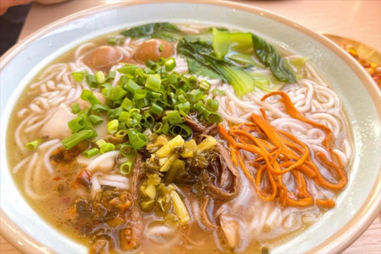 伍鲜米线加盟
