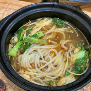 湘湘过桥米线